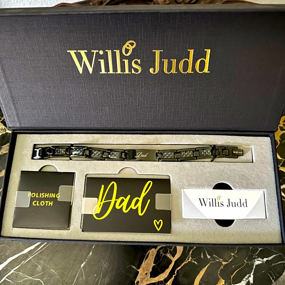 Willis Judd titanium Dad bracelet. NEW!!
